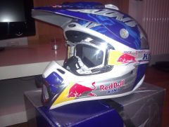 Red Bull Helm :)