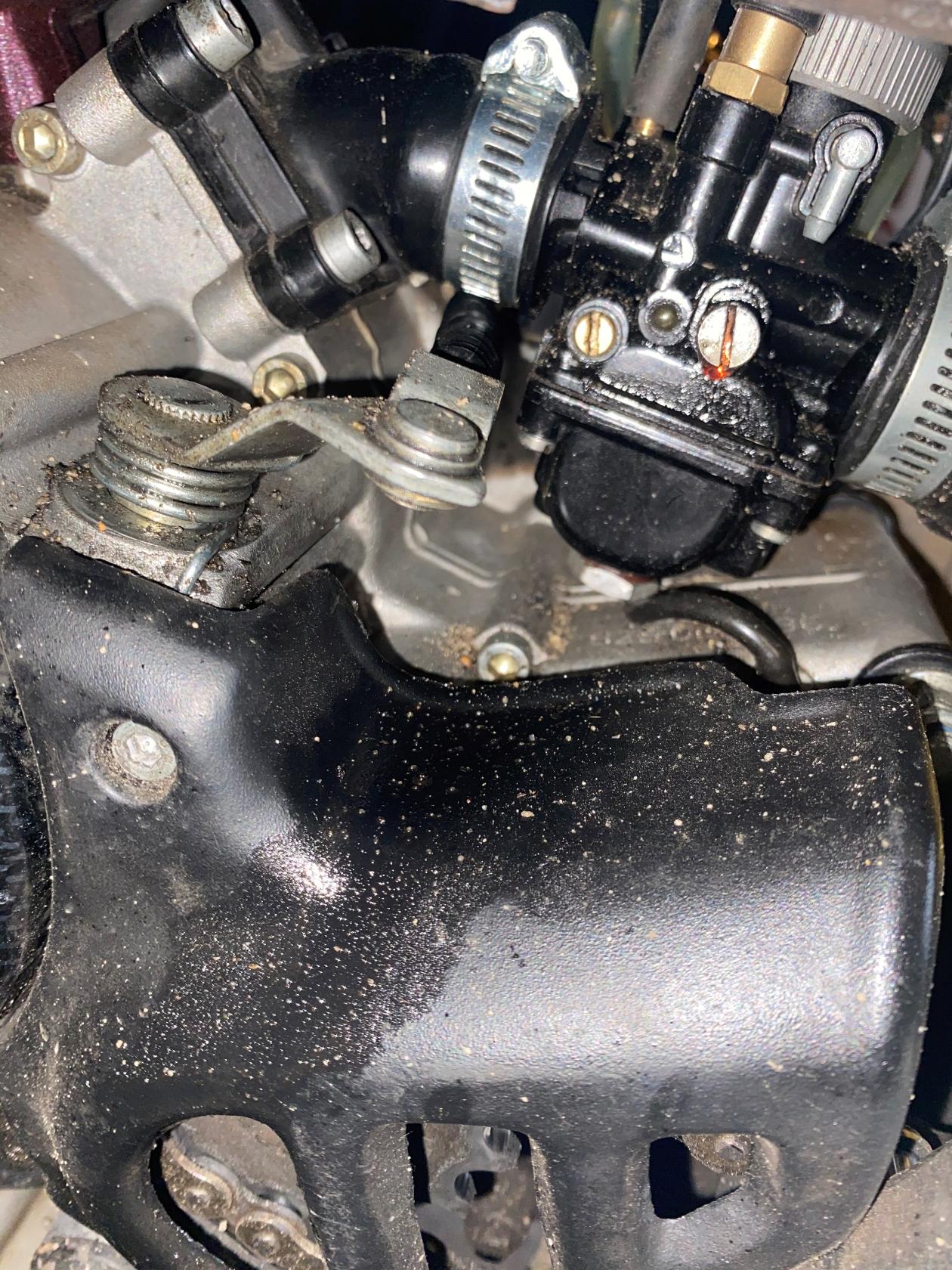 21-mm-Vergaser, Metallgehäuse, gleichmäßige Gemischabgabe in OEM-Qualität  für Dellorto PHBG DS-Vergaser für 2-Takt-Scooter mit 50-110 cc : :  Auto & Motorrad